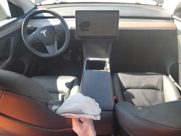 7SAYGAEE9PF715026 2023 TESLA MODEL Y - Image 8