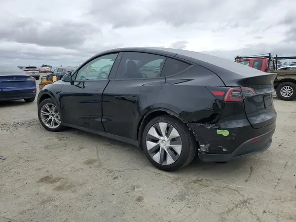 7SAYGAEE9PF716323 2023 TESLA MODEL Y - Image 2