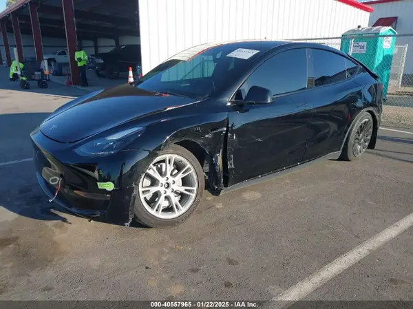7SAYGAEE9PF716337 2023 TESLA MODEL Y - Image 2