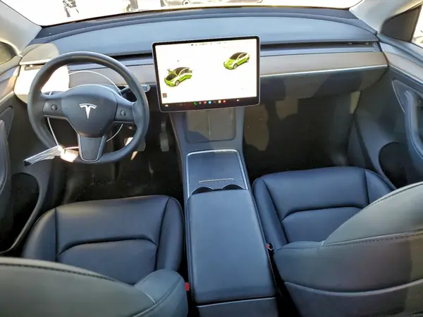 7SAYGAEE9PF757700 2023 TESLA MODEL Y - Image 8