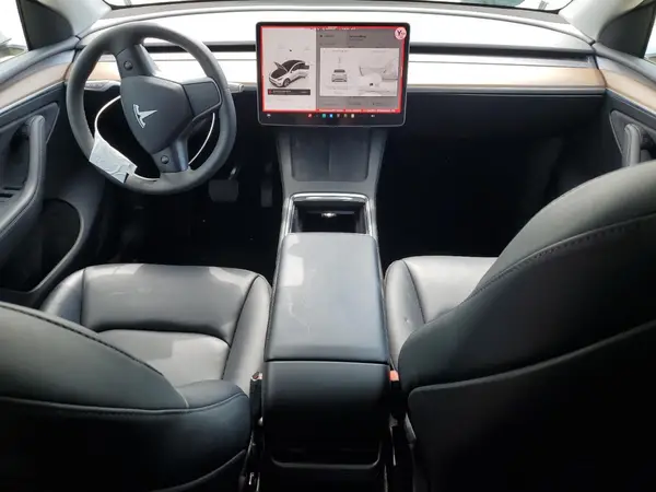 7SAYGAEE9PF759124 2023 TESLA MODEL Y - Image 8