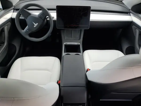 7SAYGAEE9PF767207 2023 TESLA MODEL Y - Image 8