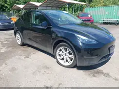 7SAYGAEE9PF788834 2023 TESLA MODEL Y
