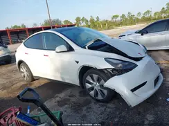 7SAYGAEE9PF798991 2023 TESLA MODEL Y