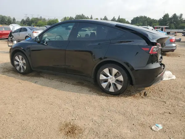 7SAYGAEE9PF834582 2023 TESLA MODEL Y - Image 2