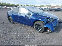 7SAYGAEE9PF846733 2023 TESLA MODEL Y