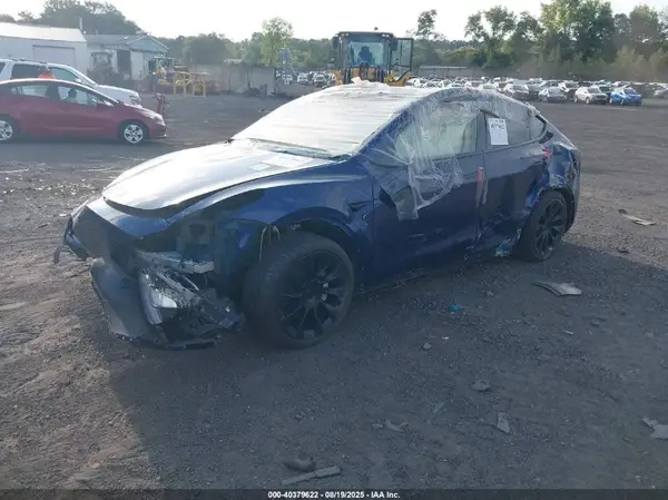 7SAYGAEE9PF846733 2023 TESLA MODEL Y - Image 2