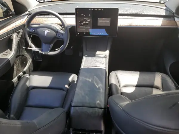 7SAYGAEE9PF857120 2023 TESLA MODEL Y - Image 8