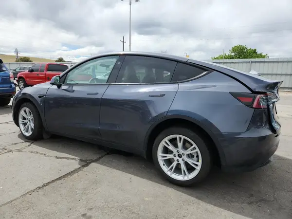 7SAYGAEE9PF865251 2023 TESLA MODEL Y - Image 2