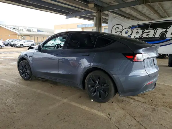7SAYGAEE9PF871552 2023 TESLA MODEL Y - Image 2
