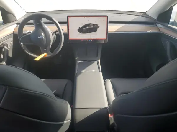 7SAYGAEE9PF900760 2023 TESLA MODEL Y - Image 8