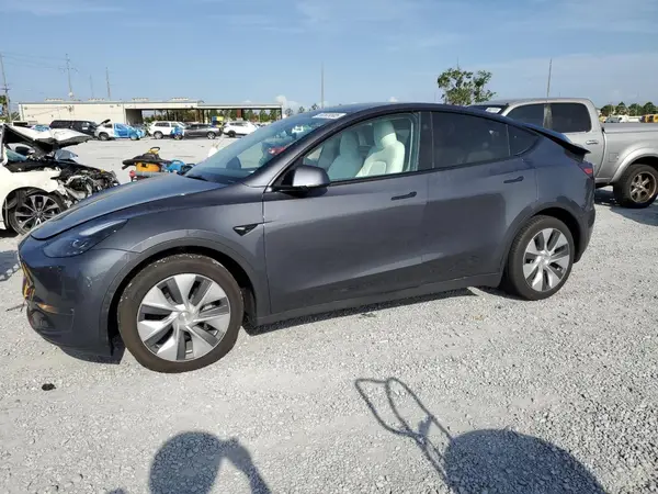 7SAYGAEE9PF902637 2023 TESLA MODEL Y - Image 1