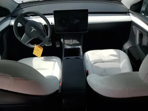 7SAYGAEE9PF902637 2023 TESLA MODEL Y - Image 8