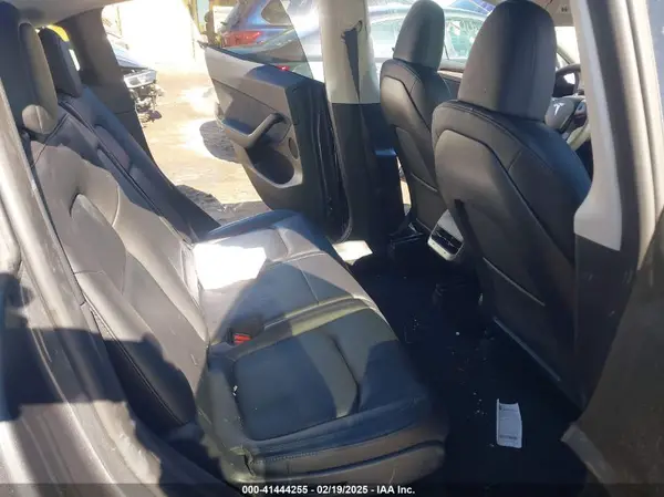 7SAYGAEE9PF905943 2023 TESLA MODEL Y - Image 8