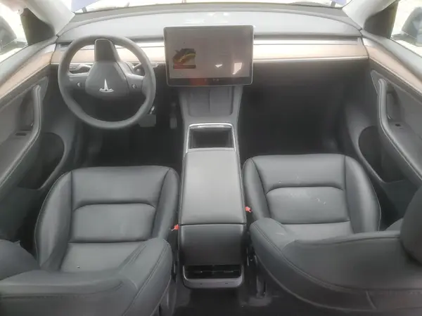 7SAYGAEE9PF914318 2023 TESLA MODEL Y - Image 8
