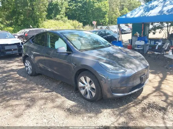 7SAYGAEE9PF916988 2023 TESLA MODEL Y - Image 1