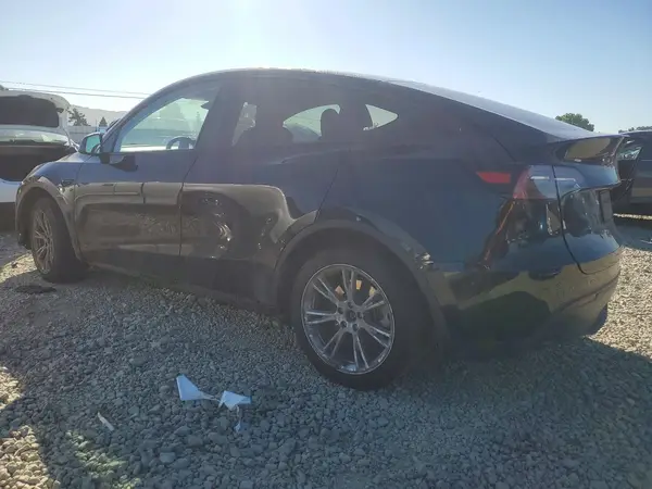 7SAYGAEE9PF928669 2023 TESLA MODEL Y - Image 2