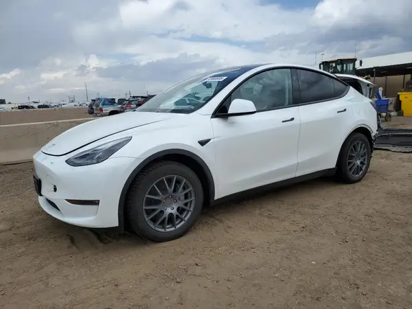 7SAYGAEE9PF930700 2023 TESLA MODEL Y - Image 1