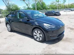 7SAYGAEE9PF931216 2023 TESLA MODEL Y