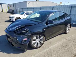 7SAYGAEE9PF942622 2023 TESLA MODEL Y
