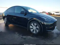 7SAYGAEE9PF965530 2023 TESLA MODEL Y