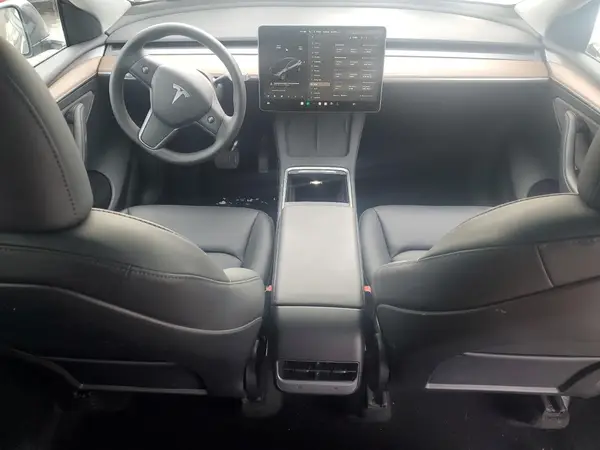 7SAYGAEE9PF970680 2023 TESLA MODEL Y - Image 8