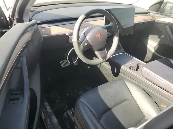 7SAYGAEE9RF015994 2024 TESLA MODEL Y - Image 8