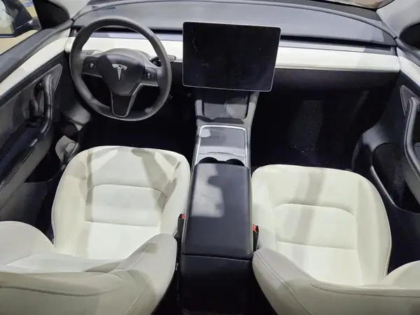 7SAYGAEE9RF022833 2024 TESLA MODEL Y - Image 8