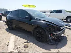 7SAYGAEE9RF090680 2024 TESLA MODEL Y