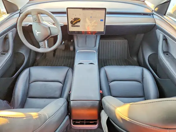 7SAYGAEE9RF099511 2024 TESLA MODEL Y - Image 8