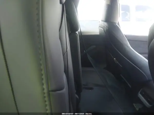 7SAYGAEE9RF101399 2024 TESLA MODEL Y - Image 8