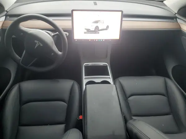7SAYGAEE9RF121975 2024 TESLA MODEL Y - Image 8
