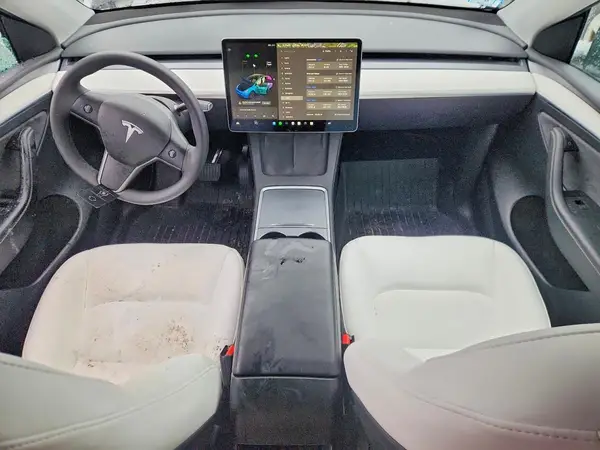 7SAYGAEE9RF155883 2024 TESLA MODEL Y - Image 8