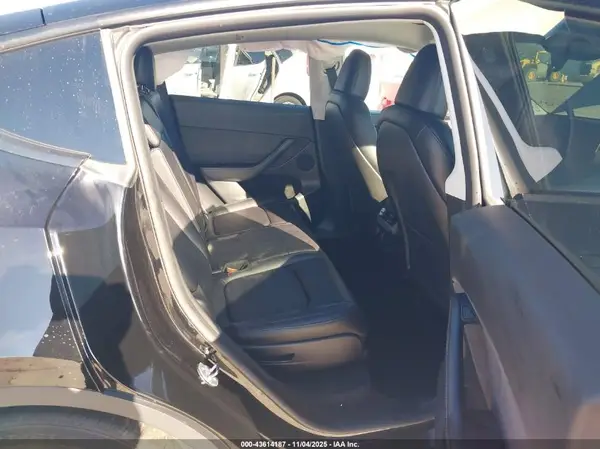 7SAYGAEE9RF194568 2024 TESLA MODEL Y - Image 8