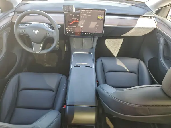 7SAYGAEE9RF200613 2024 TESLA MODEL Y - Image 8
