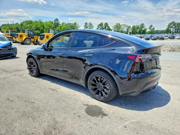 7SAYGAEE9RF201681 2024 TESLA MODEL Y - Image 2