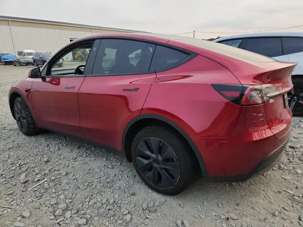 7SAYGAEE9RF209988 2024 TESLA MODEL Y - Image 2