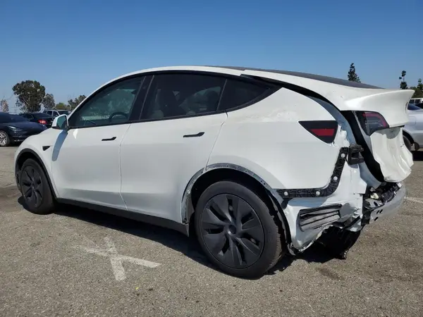 7SAYGAEE9SF239014 2025 TESLA MODEL Y - Image 2