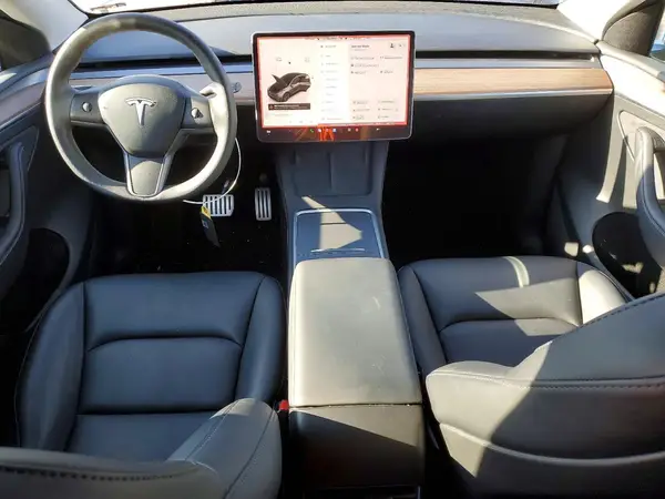 7SAYGAEE9SF239630 2025 TESLA MODEL Y - Image 8