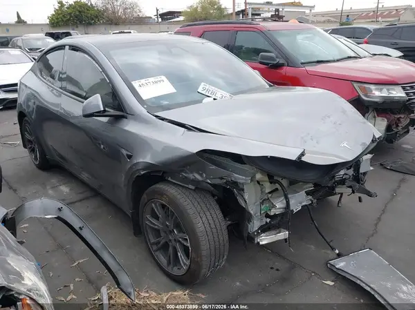 7SAYGAEE9SF248618 2025 TESLA MODEL Y - Image 1