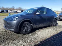 7SAYGAEE9SF252703 2025 TESLA MODEL Y