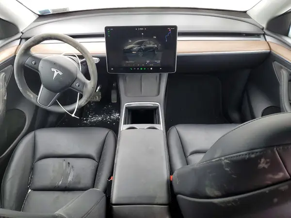 7SAYGAEE9SF264253 2025 TESLA MODEL Y - Image 8