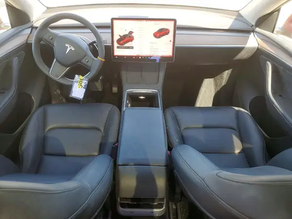 7SAYGAEE9SF271445 2025 TESLA MODEL Y - Image 8