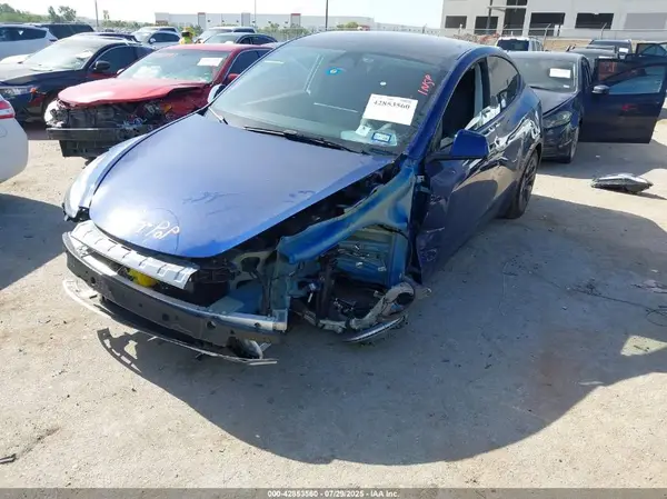 7SAYGAEE9SF288732 2025 TESLA MODEL Y - Image 2