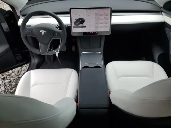 7SAYGAEE9SF294644 2025 TESLA MODEL Y - Image 8