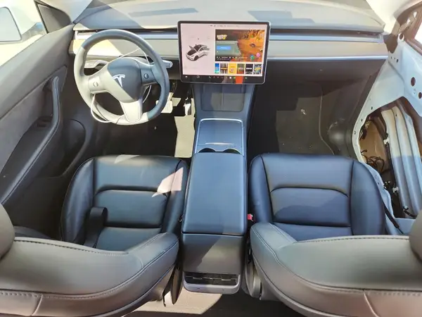7SAYGAEEXNF337604 2022 TESLA MODEL Y - Image 8