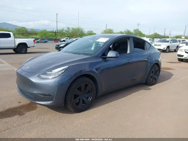 7SAYGAEEXNF366830 2022 TESLA MODEL Y - Image 2