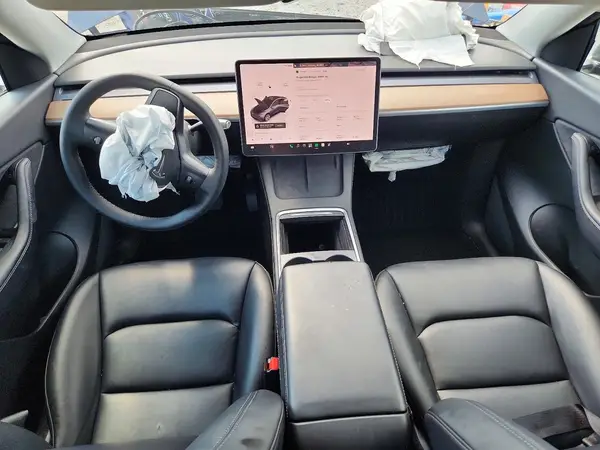 7SAYGAEEXNF383417 2022 TESLA MODEL Y - Image 8