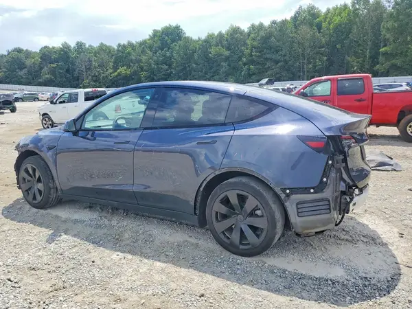 7SAYGAEEXNF422300 2022 TESLA MODEL Y - Image 2