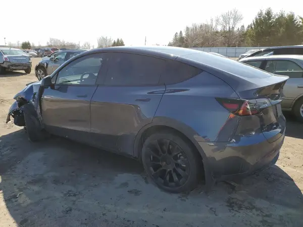 7SAYGAEEXNF517729 2022 TESLA MODEL Y - Image 2